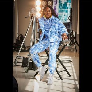 Bar III
Zerina Akers Printed Puffer Jacket, Created for Macy's